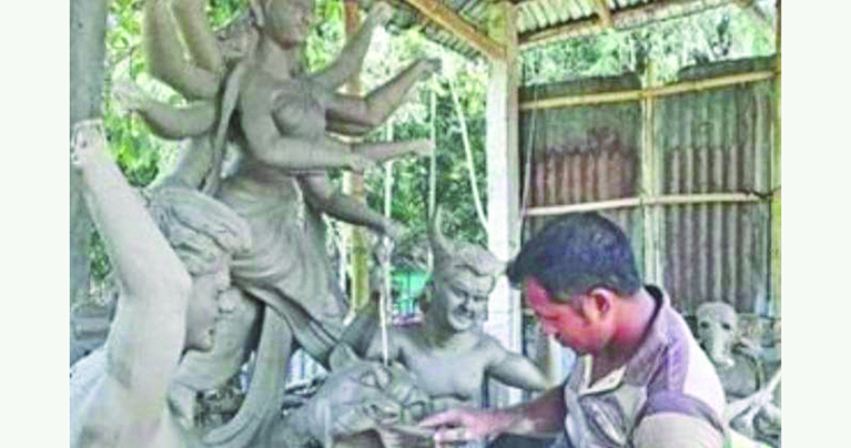 গাইবান্ধার সাত উপজেলায় মোট ৫৬৩ মন্দির-মণ্ডপে দুর্গা পূজার প্রস্তুতি নেয়া হয়েছে