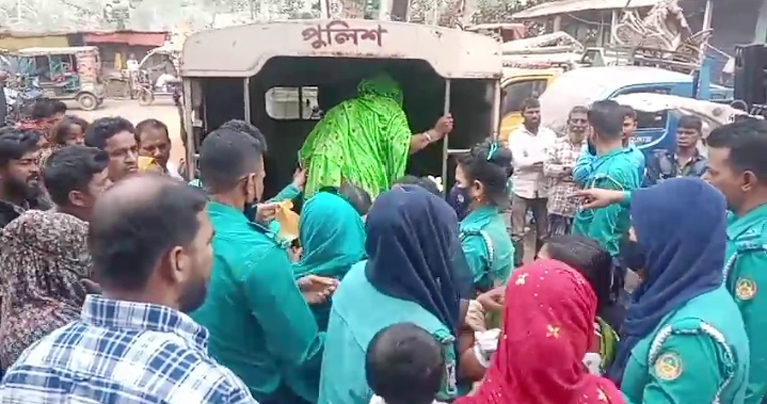 কাশিমপুরে চার মাদক ব্যবসায়ী আটক