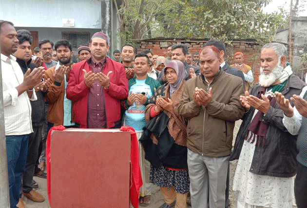 নওহাটায় রাস্তা সিসি দ্বারা উন্নয়ন ও পুকুরে রিটেইনিং ওয়াল নির্মাণ কাজের উদ্বোধন