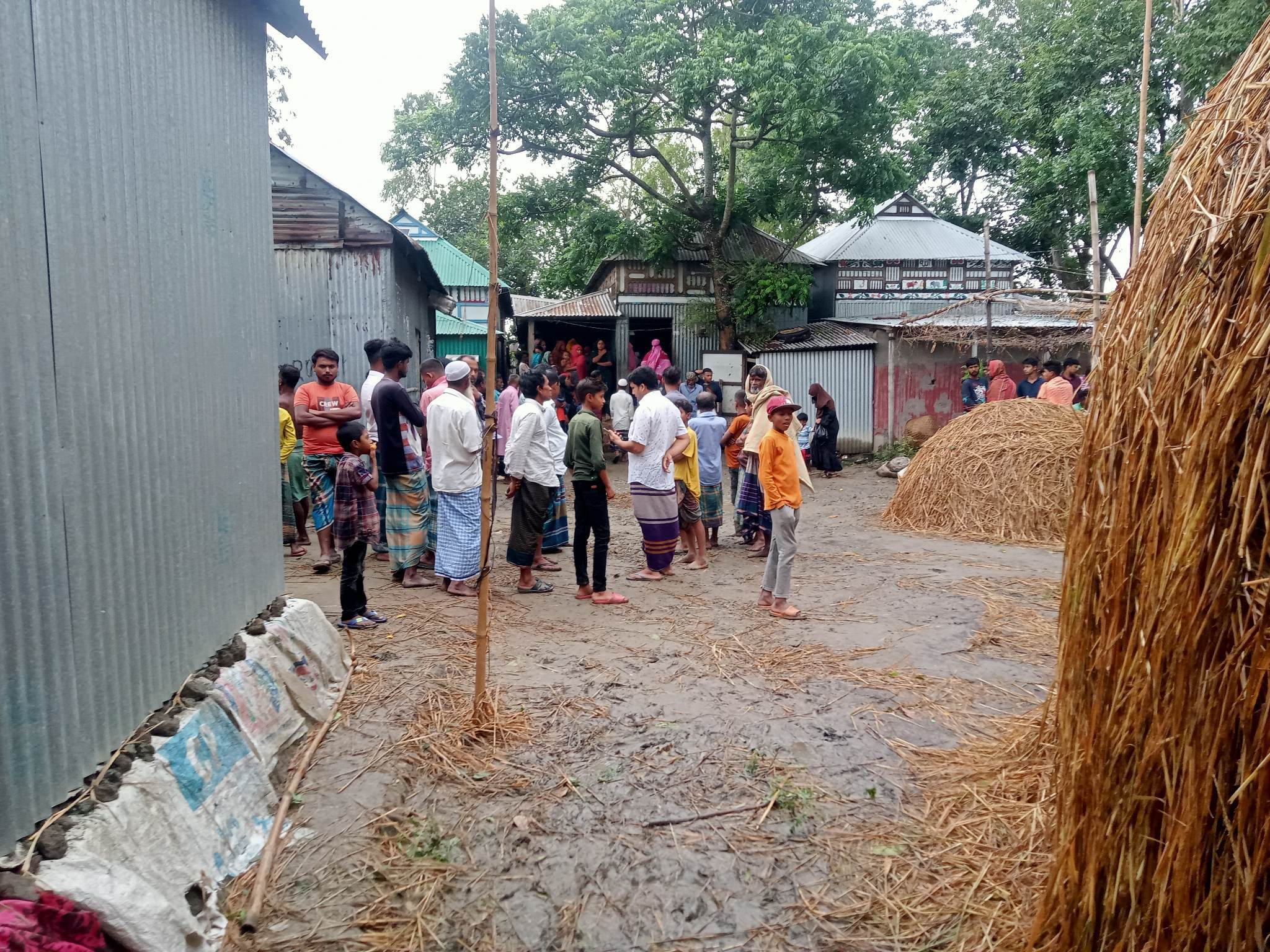 রায়পুরায় ফকিরেরচরে বজ্রপাতে এক মহিলার মৃত্যু