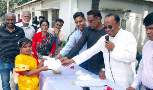 নৈতিক মূল্যবোধ তৈরি করার ক্ষেত্রে সুস্থধারার খেলাধুলার বিশেষ ভূমিকা রয়েছে