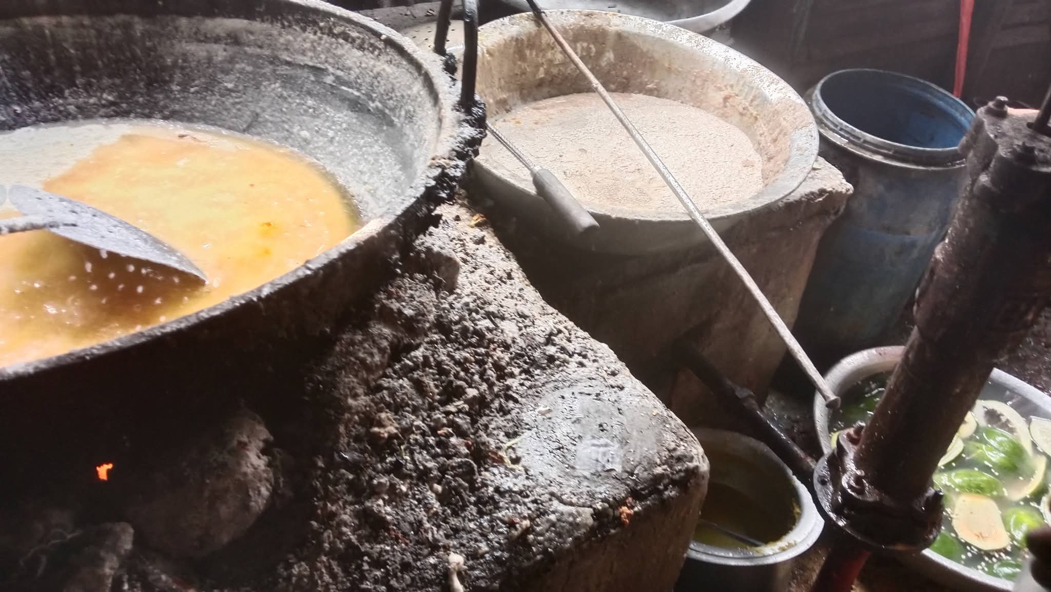 শিবপুরে ভোক্তা অধিকার সংরক্ষণ অধিদপ্তরের তদারকি অভিযান, তিন ব্যবসায়ীকে জরিমানা