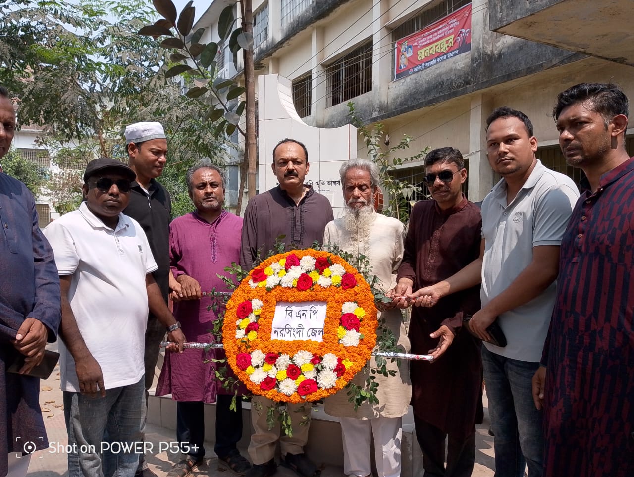 শহীদ বিল্লাল হোসেন রনির ১৪তম শাহাদাত বার্ষিকী উপলক্ষে ভাস্কর্যে শ্রদ্ধা নিবেদন