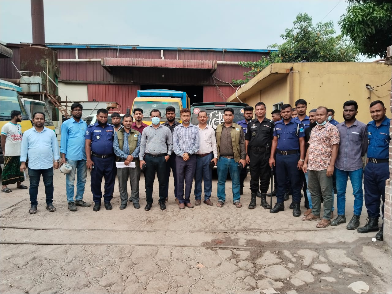 নরসিংদীতে তিন অবৈধ কারখানার বিদ্যুৎ-গ্যাস সংযোগ বিচ্ছিন্ন, কার্যক্রম বন্ধ