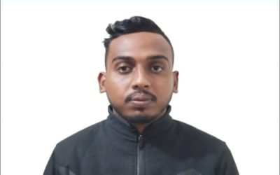 রাজশাহী মহানগরীর রাজপাড়া থানা পুলিশ ভুয়া পুলিশ কর্মকর্তা পরিচয়ে প্রতারণার চেষ্টাকালে এক যুবককে গ্রেপ্তার করেছে