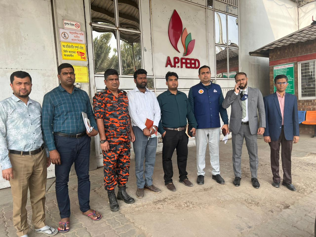 পরিবেশ দূষণরোধে ও কর্মপরিবেশ উন্নয়নে নরসিংদীতে তিন কারখানা পরিদর্শন