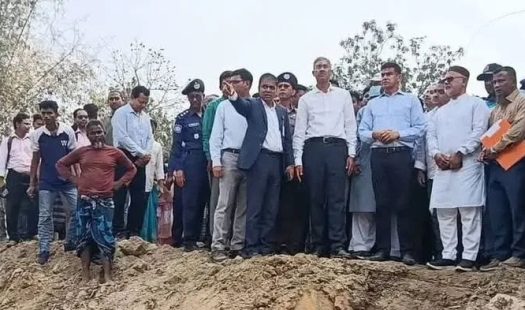 দেশব্যাপী খাল খনন ও পুনঃ খননে সরকার বদ্ধপরিকর