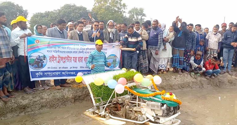 গোমস্তাপুরে সমলয় পদ্ধতিতে ধান চাষের উদ্বোধন